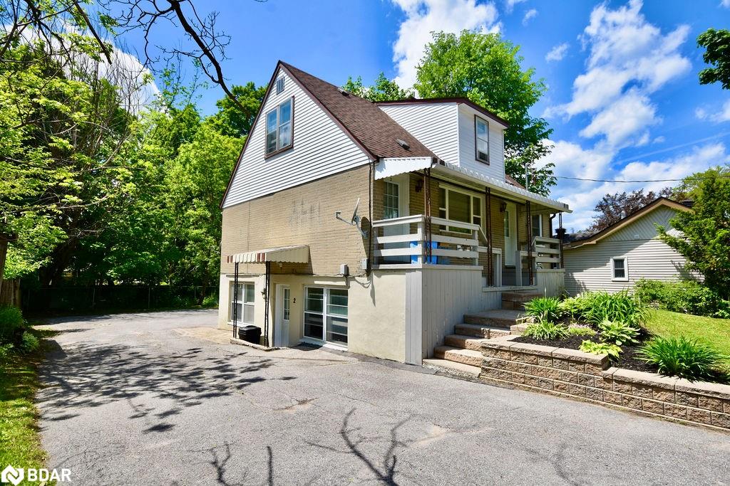 128 Berczy Street Property Photo 3