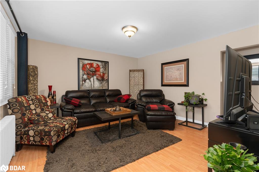 128 Berczy Street Property Photo 7