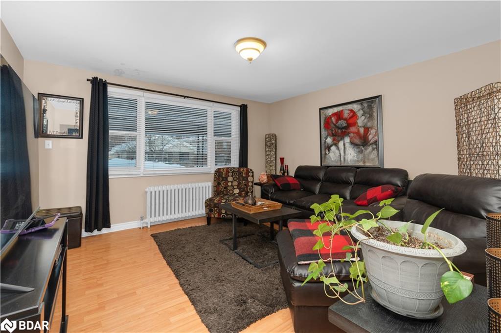 128 Berczy Street Property Photo 8