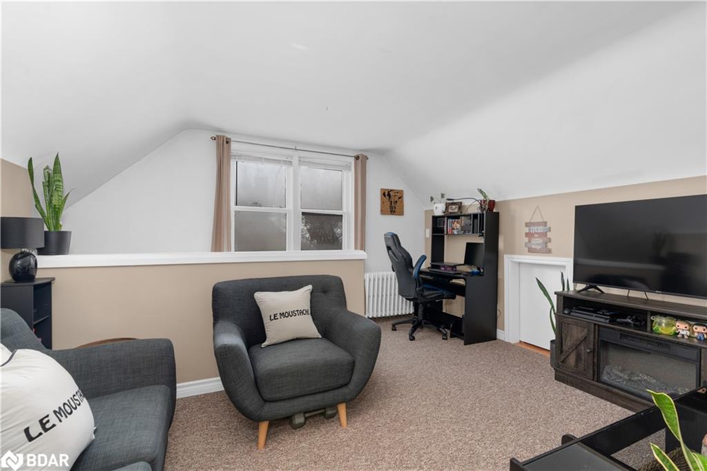 128 Berczy Street Property Photo 21