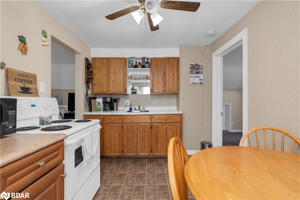128 Berczy Street Property Photo 26