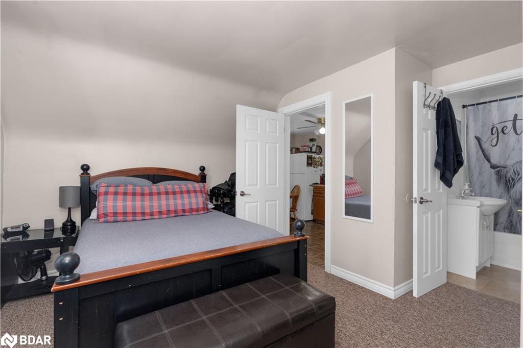 128 Berczy Street Property Photo 28