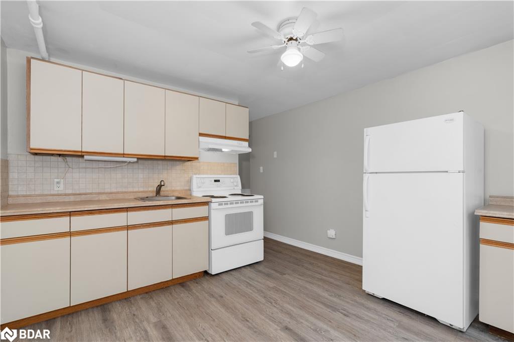 128 Berczy Street Property Photo 34