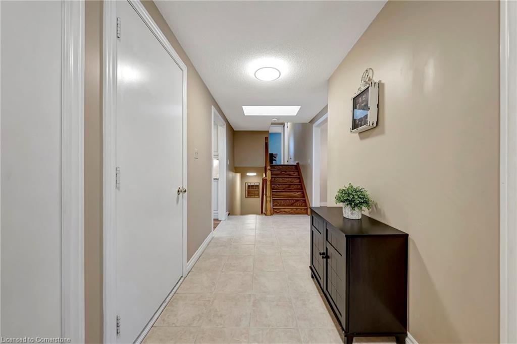8 Lowell Street S Property Photo 3