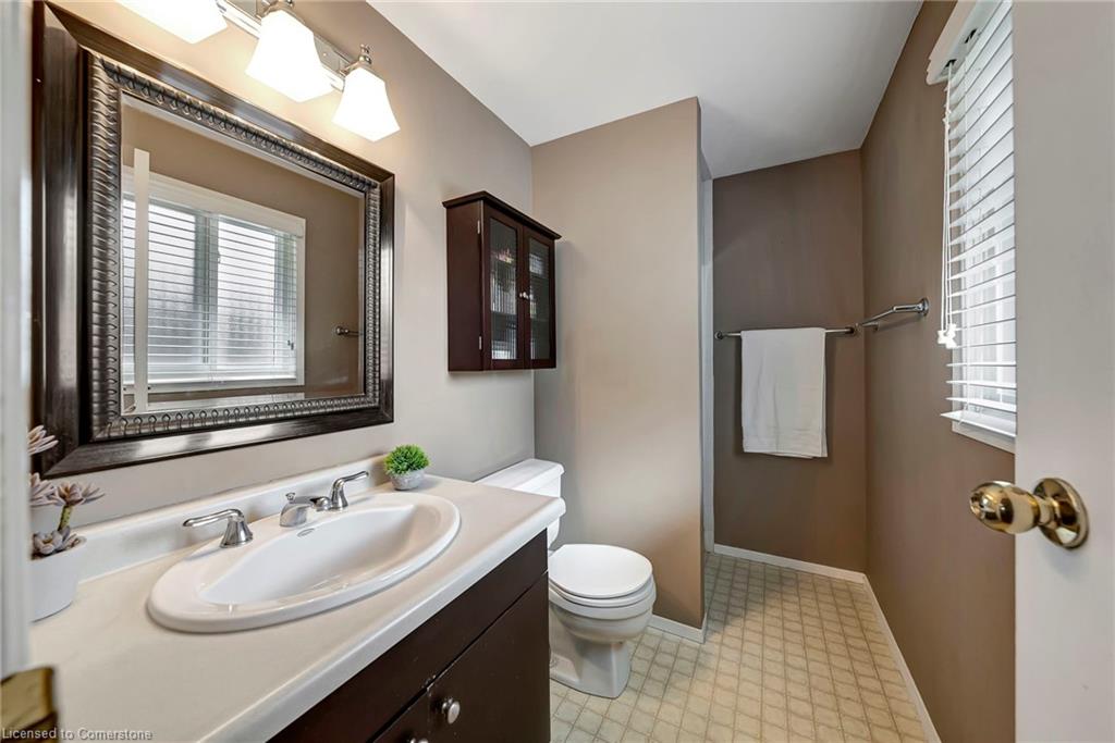8 Lowell Street S Property Photo 15