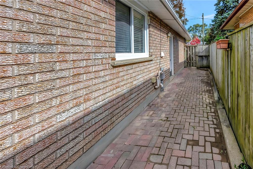 8 Lowell Street S Property Photo 36
