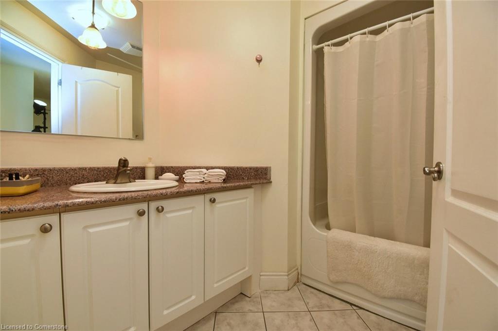 502-135 James Street S Property Photo 26