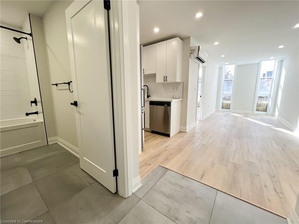 16-588 Barton Street E Property Photo 11