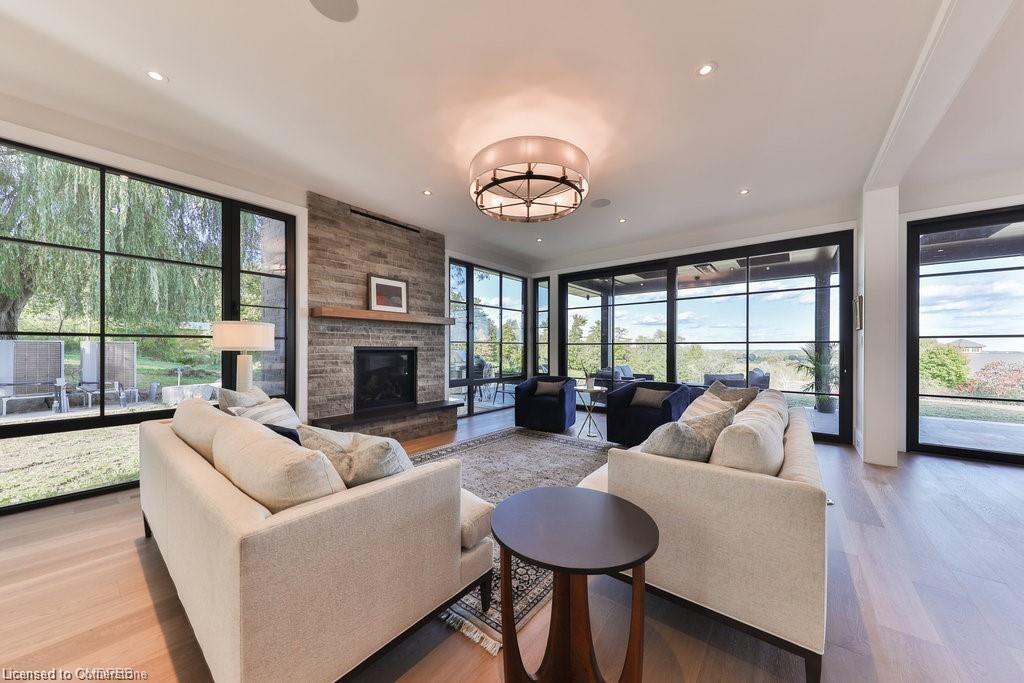 6583 Twiss Road Property Photo 8