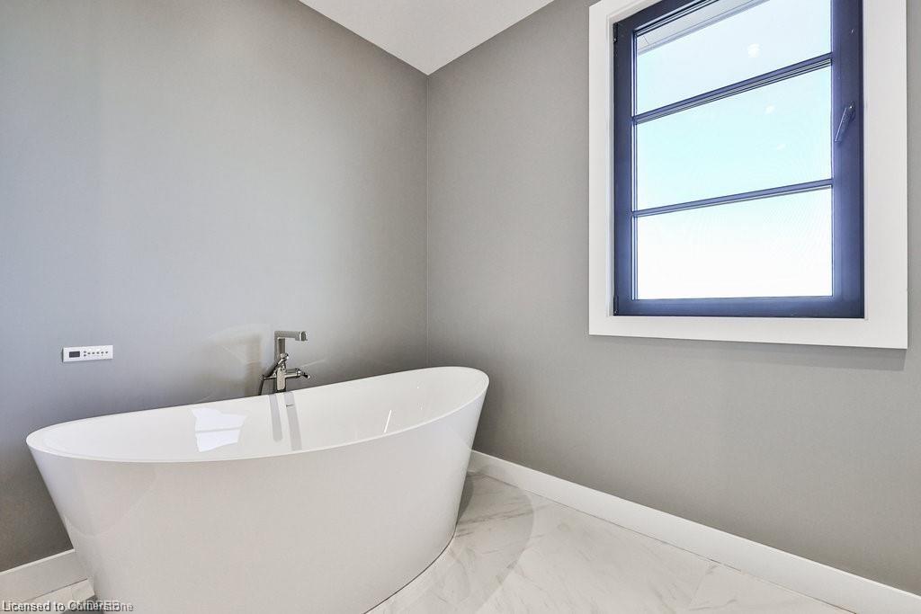 6583 Twiss Road Property Photo 21