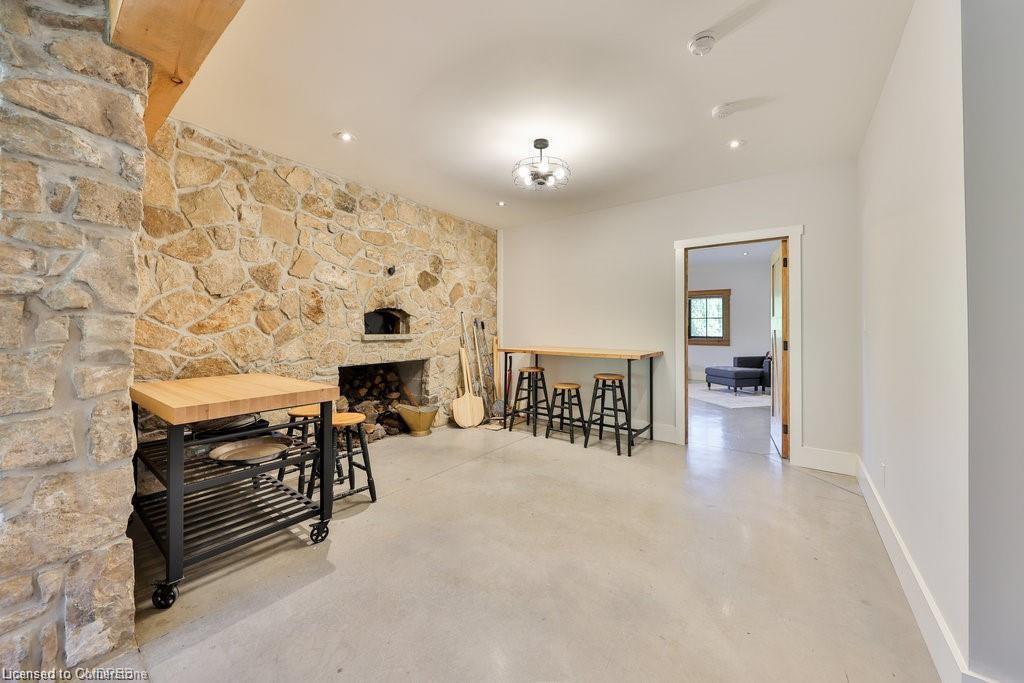 6583 Twiss Road Property Photo 49