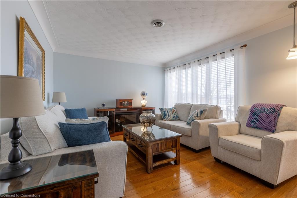 210 Johnston Street Property Photo 8