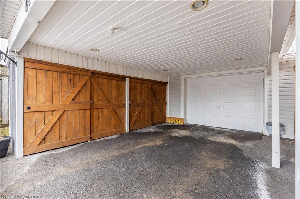 210 Johnston Street Property Photo 32