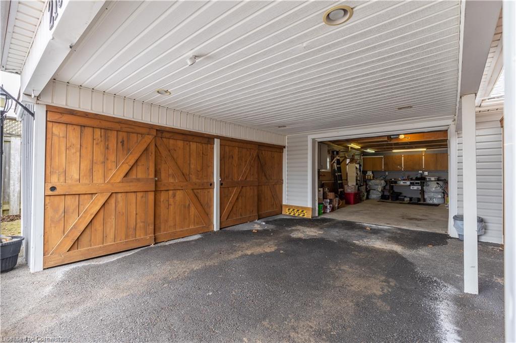 210 Johnston Street Property Photo 33
