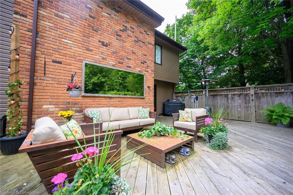 101 Hillcrest Avenue Property Photo 34