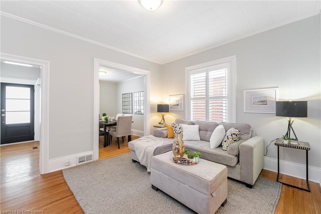 208 Drummond Street Property Photo 1
