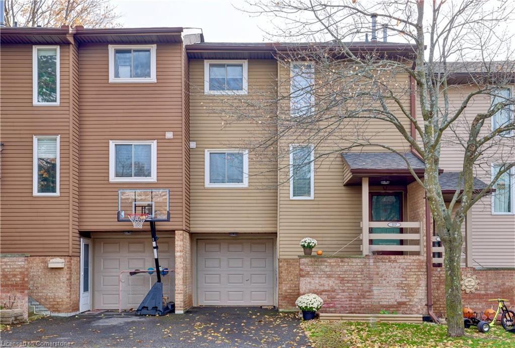 117 Lynden Circle Property Photo
