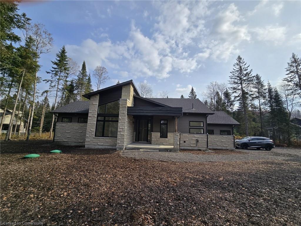 1007 Kingsridge Court Property Photo 1