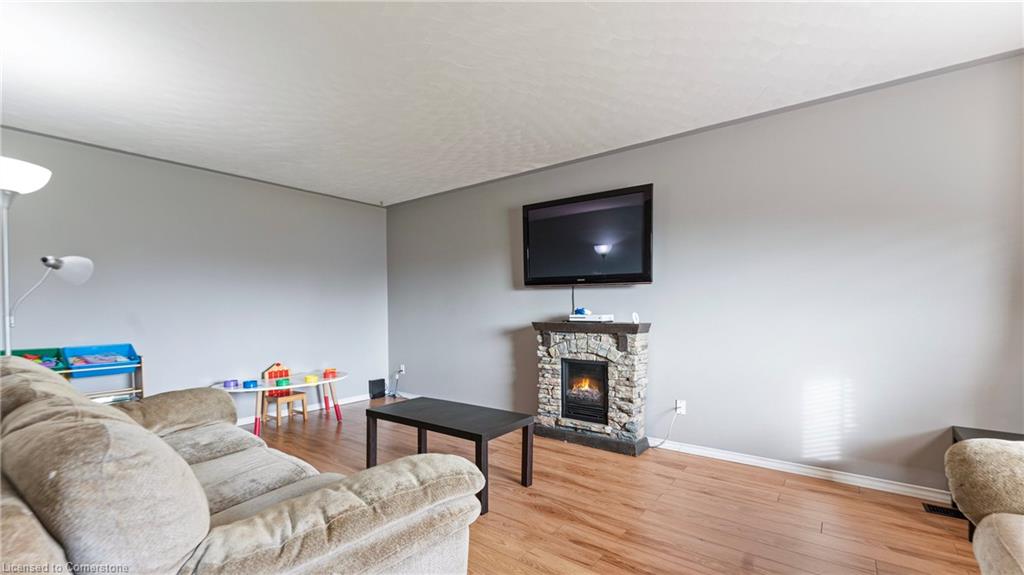 18 Rutherford Drive Property Photo 8