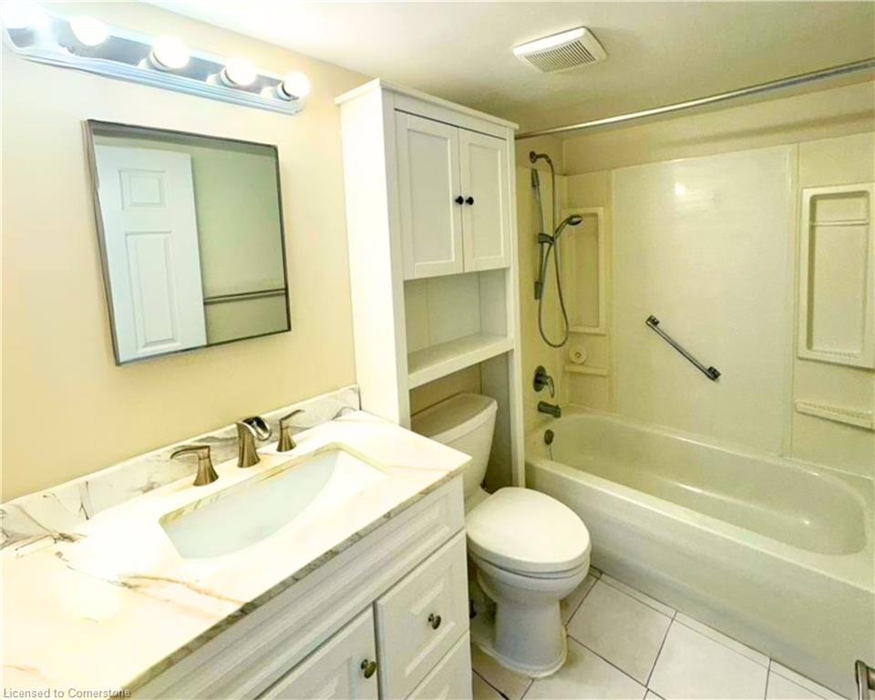 1201-64 Benton Street Property Photo 7