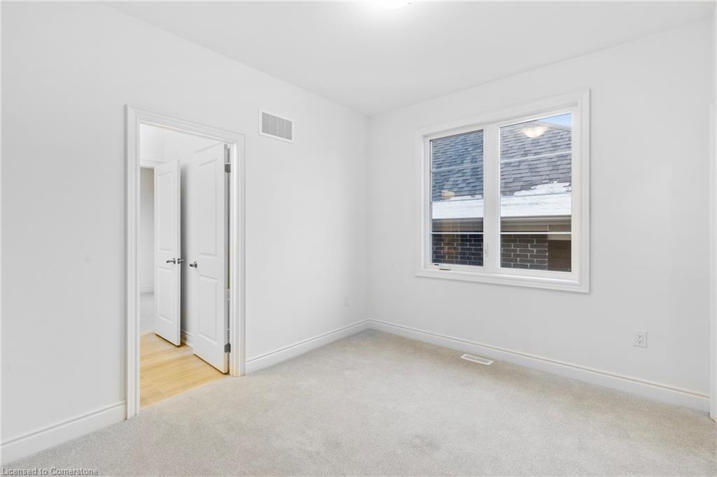 117 Rowe Street Property Photo 45