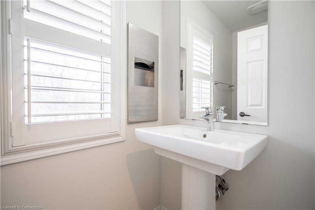 52 Aldgate Avenue Property Photo 6