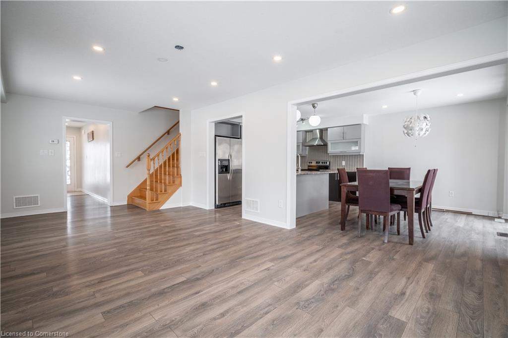 52 Aldgate Avenue Property Photo 8