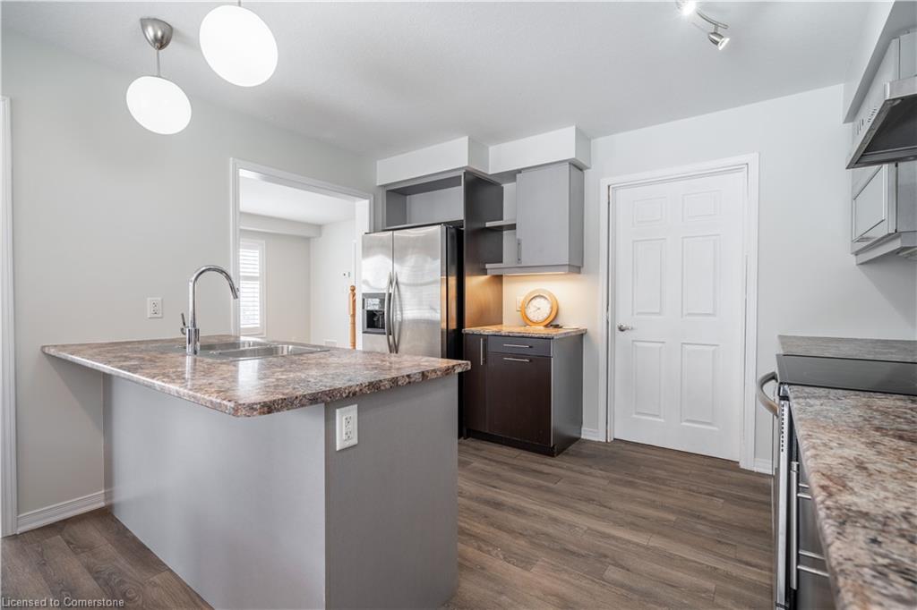 52 Aldgate Avenue Property Photo 10