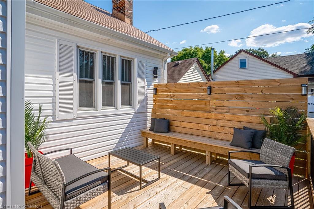 540 Niagara Street Property Photo 4