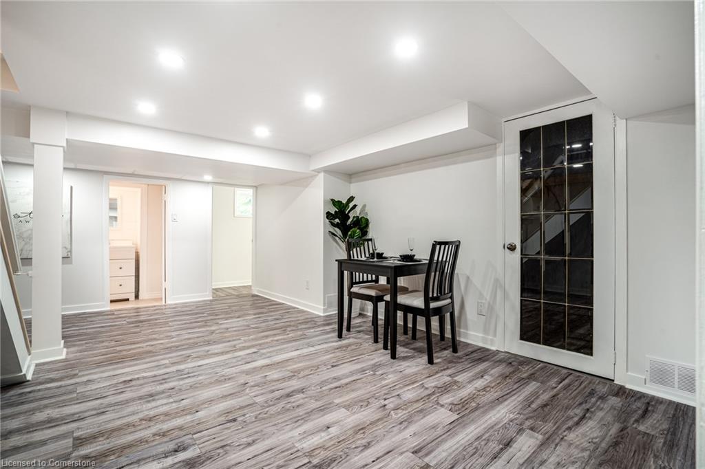 540 Niagara Street Property Photo 39
