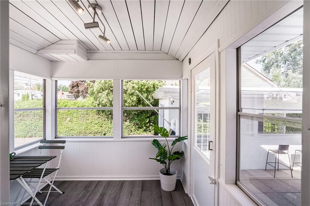 540 Niagara Street Property Photo 41