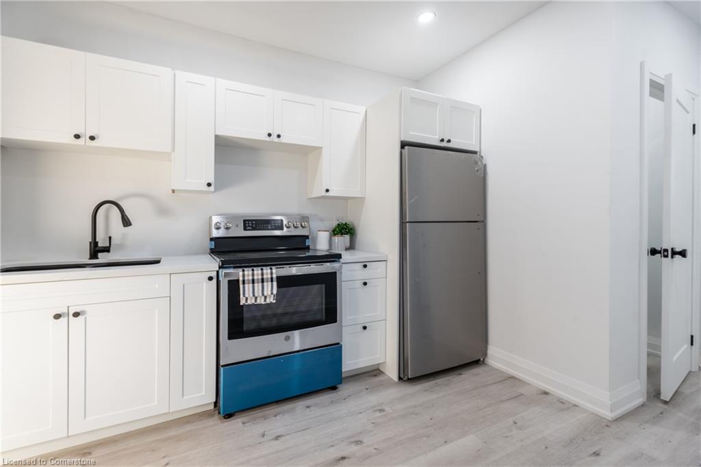 27 Harvey Street Property Photo 17