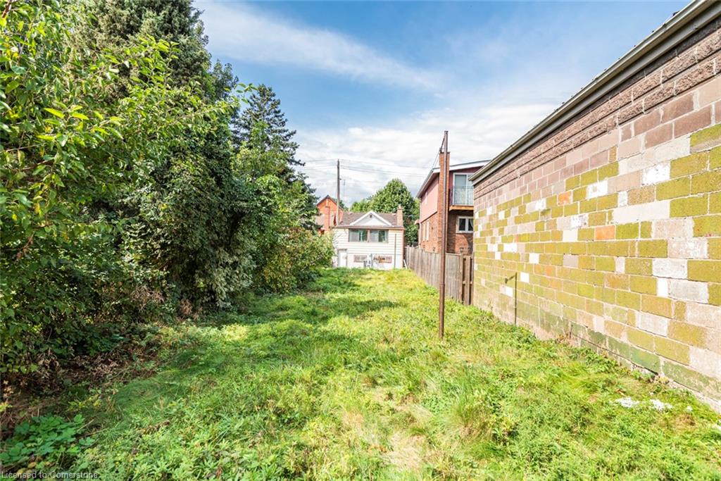 510 John Street N Property Photo 10