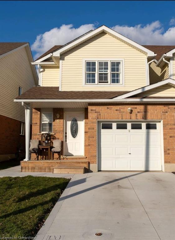 8 Mountain Laurel Crescent Property Photo 1