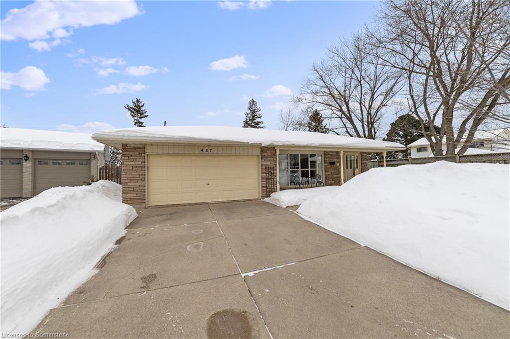 487 Kilarney Court Property Photo
