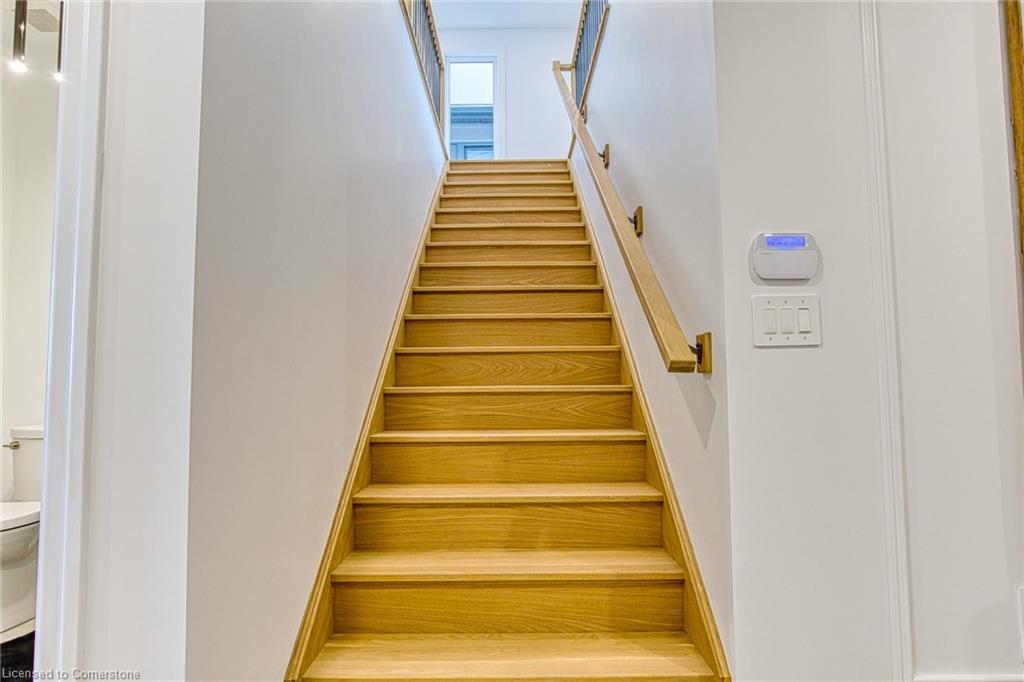 7543 Splendour Drive Property Photo 7
