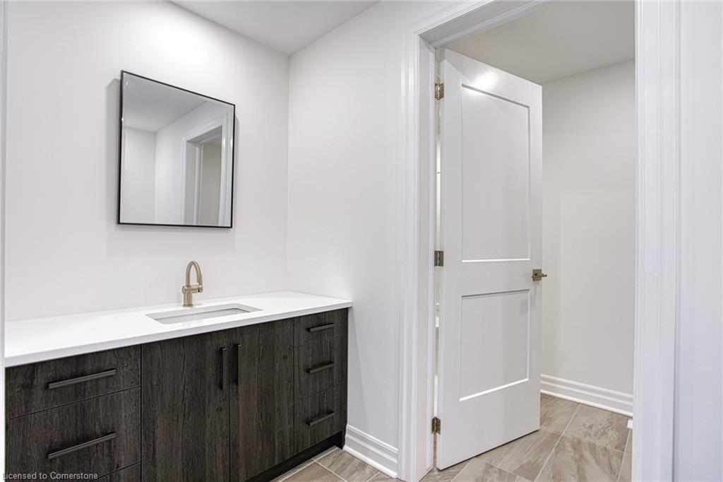 7543 Splendour Drive Property Photo 26