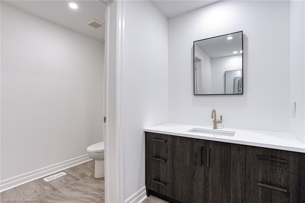 7543 Splendour Drive Property Photo 27