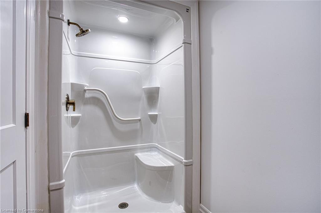 7543 Splendour Drive Property Photo 28