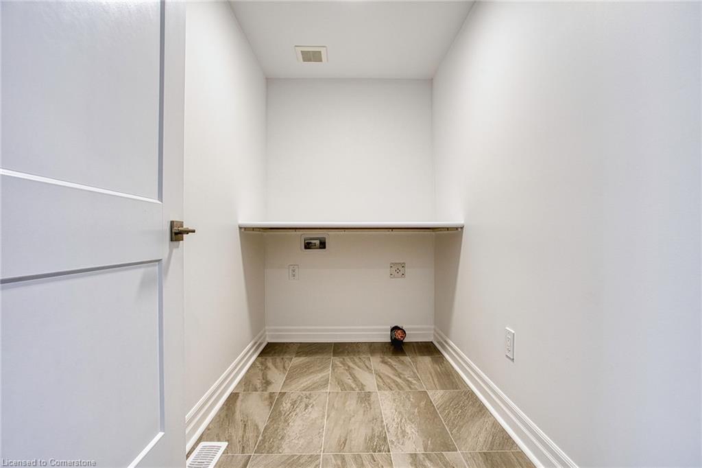 7543 Splendour Drive Property Photo 30
