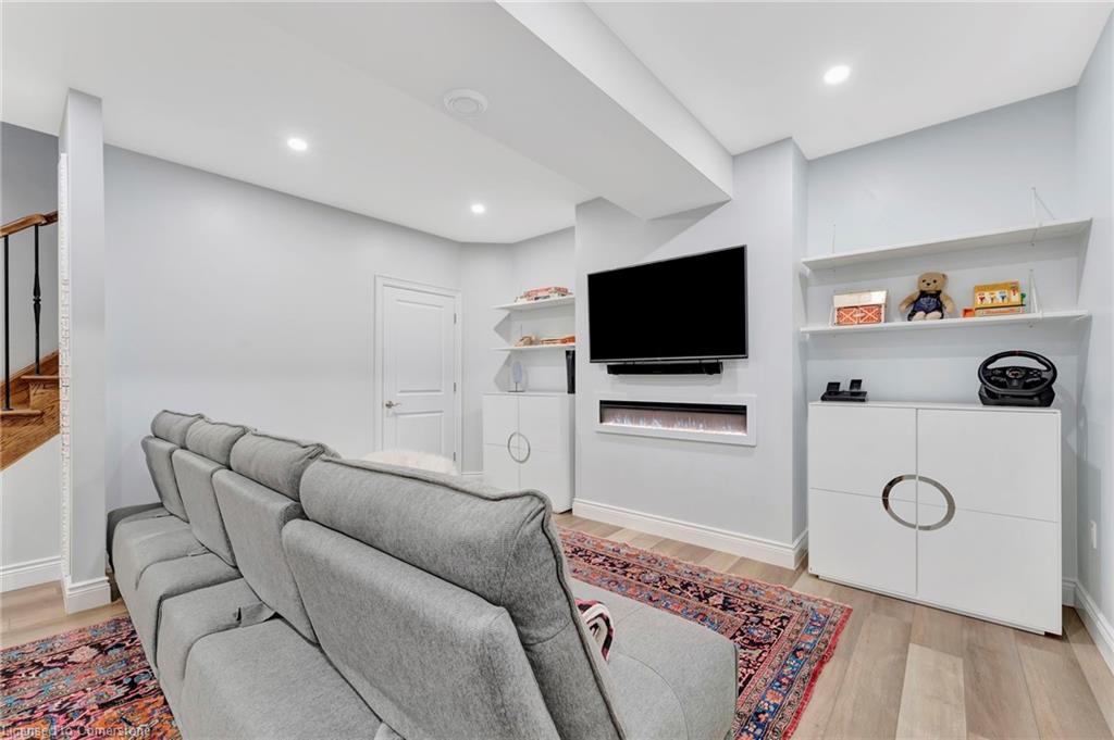 175 Oakhill Place Property Photo 35