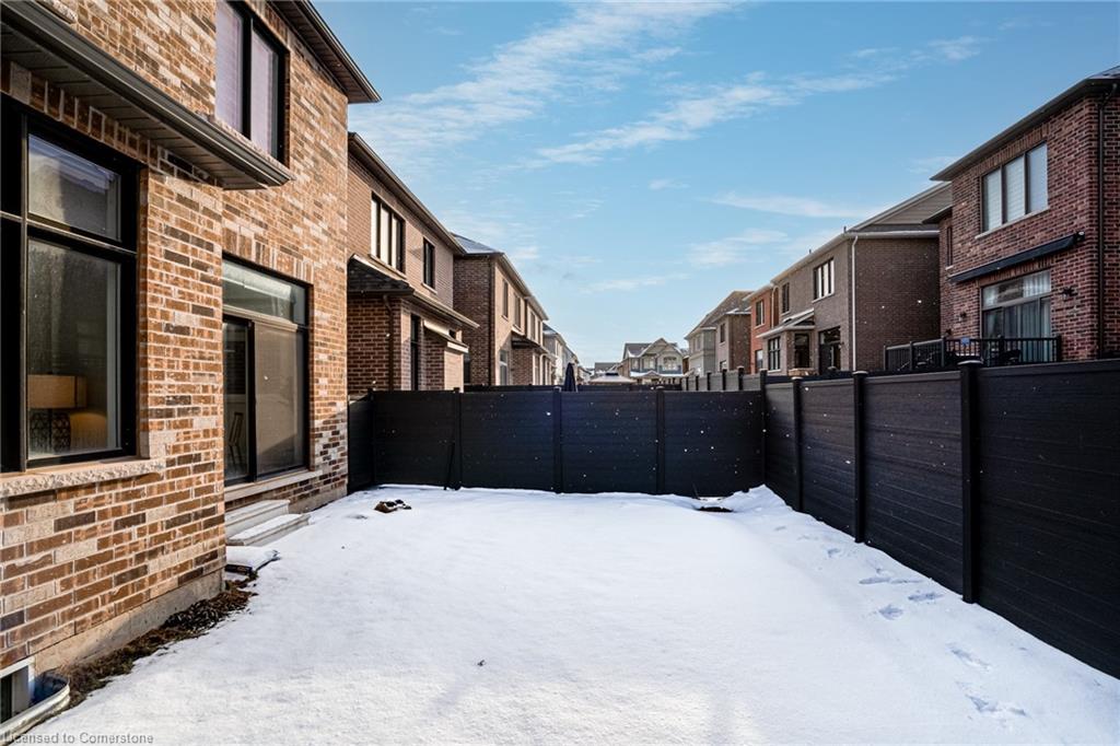1466 Everest Crescent Property Photo 48