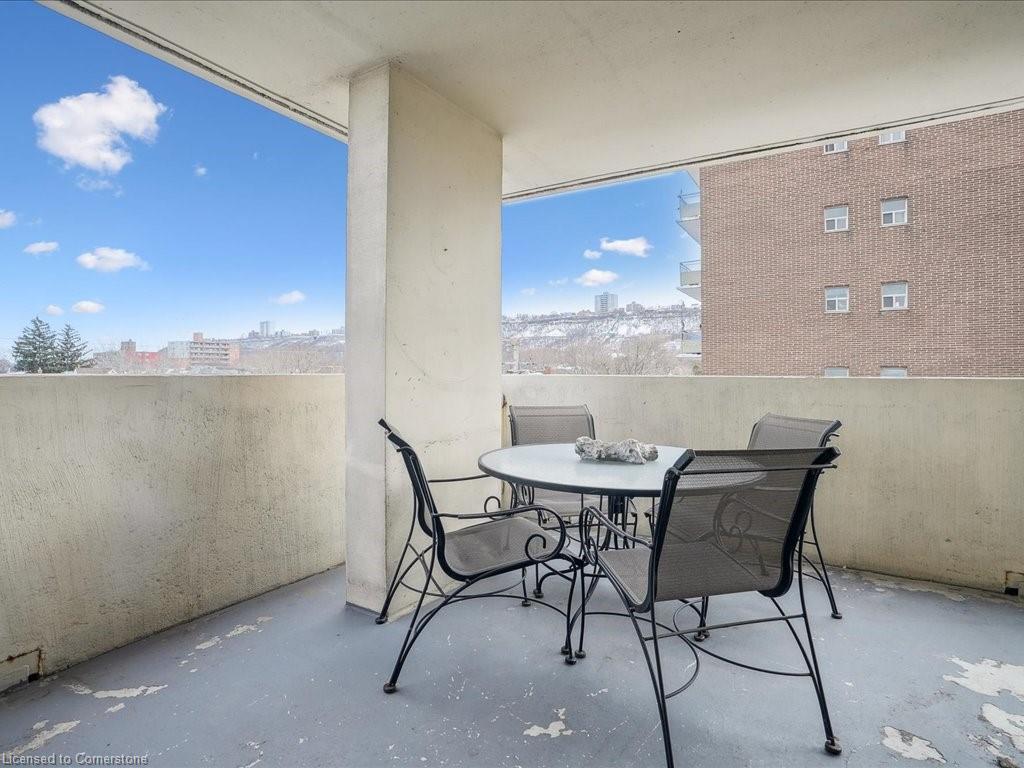 504-432 Main Street E Property Photo 22