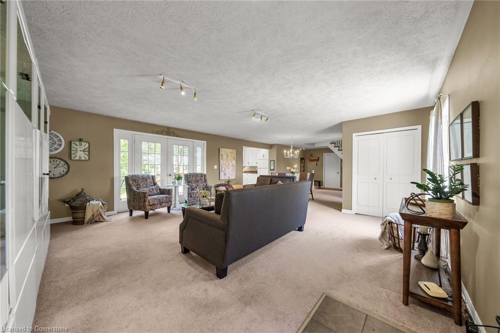 1042 River Rd Road Property Photo 14