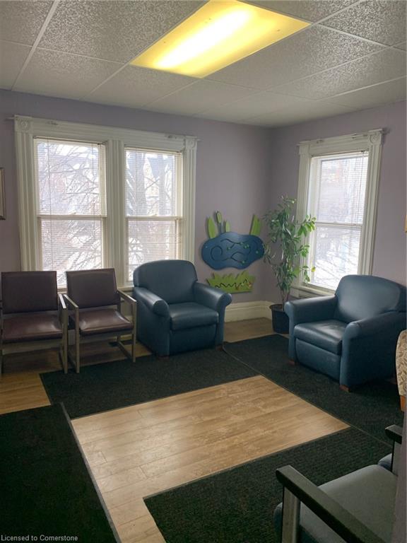 7 Welland Avenue Property Photo 8