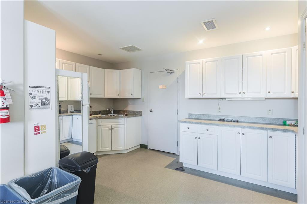 30 Brant Avenue Property Photo 21