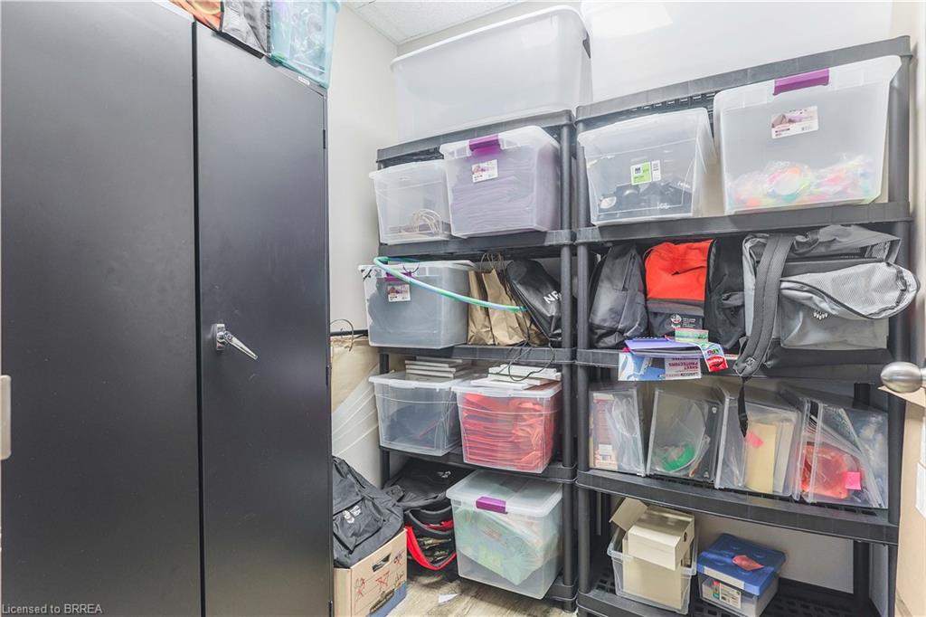 30 Brant Avenue Property Photo 25