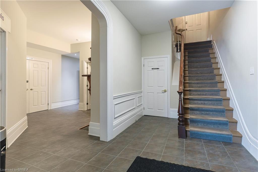 30 Brant Avenue Property Photo 26