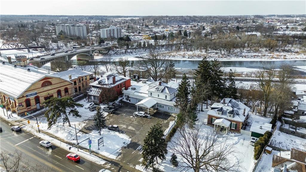 30 Brant Avenue Property Photo 47