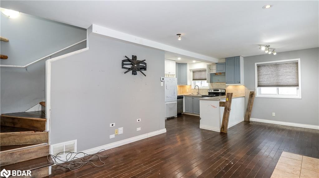 135 Hill Street Property Photo 21